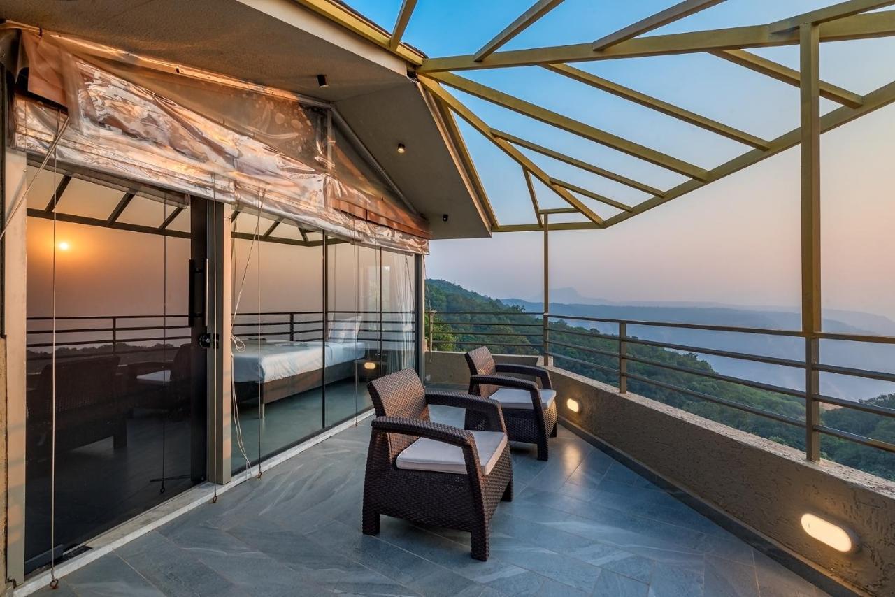 Saffronstays Heavone Trio, Lonavala Bagian luar foto
